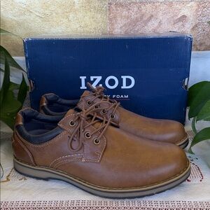 NEW Izod Men’s Cognac Brown/Blue Faux Leather Casual Dress Oxford Shoes, Size 9M